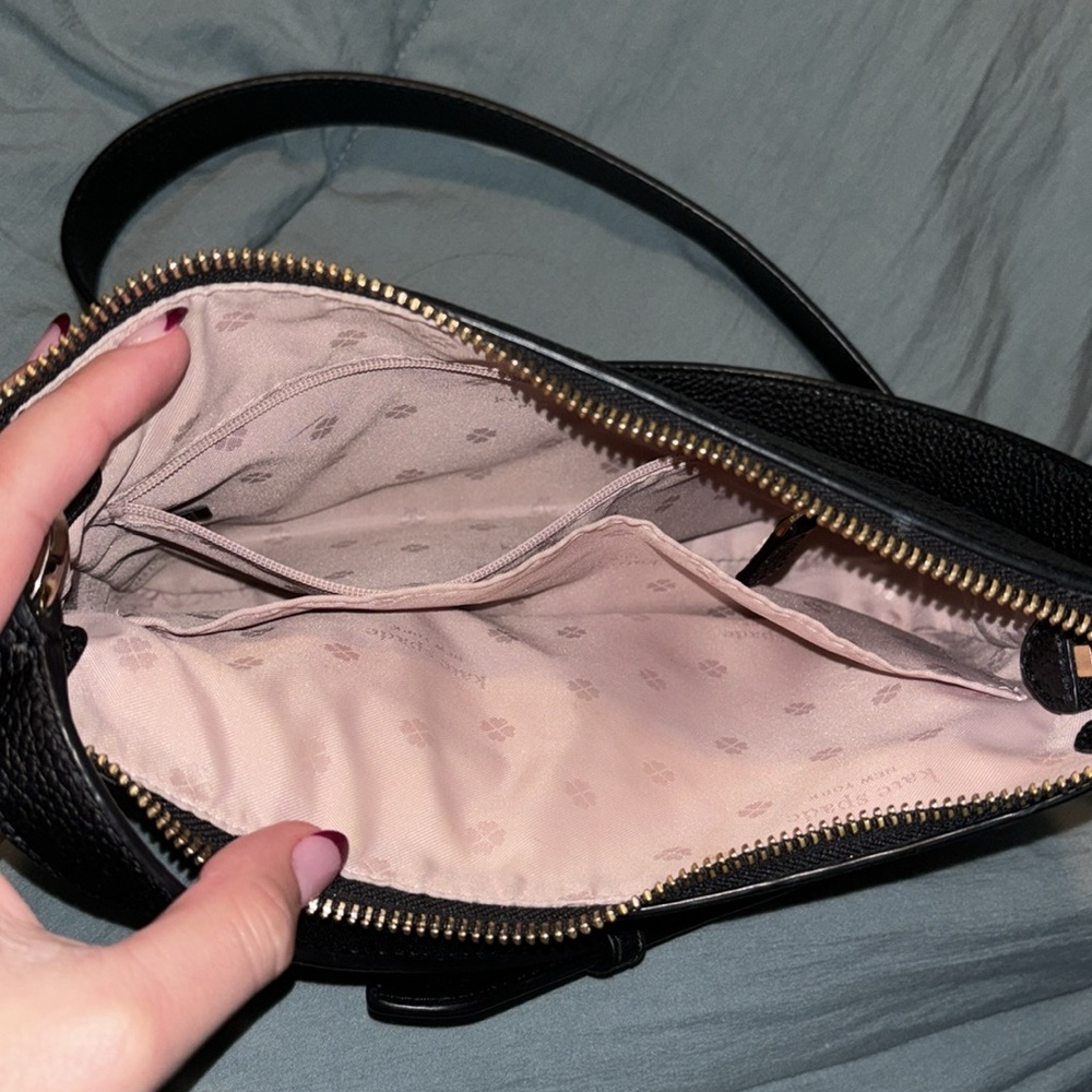 Kate Spade Crossbody Purse - Picture 4 of 8